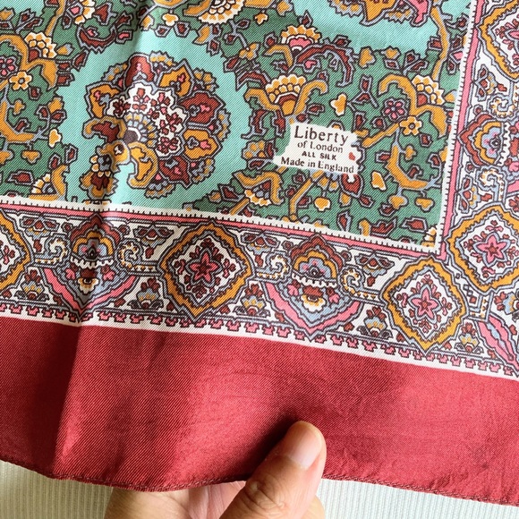 Vintage Liberty of London All Silk Made in England Red Green Square Scarf 26x26 - Picture 8 of 12